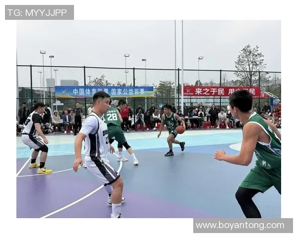 成都篮球队与广州队的激烈对决展现了篮球魅力与团队精神的完美结合